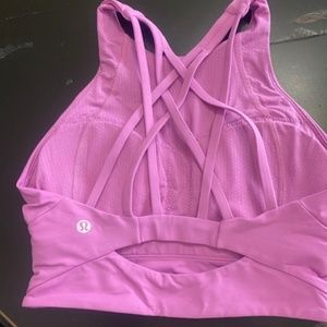 lululemon pink sports  bra